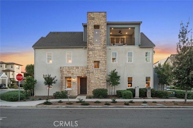 126 Scale, Irvine, CA 92618