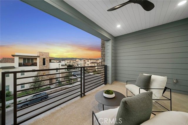 126 Scale, Irvine, CA 92618