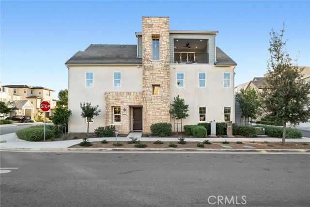 126 Scale, Irvine, CA 92618