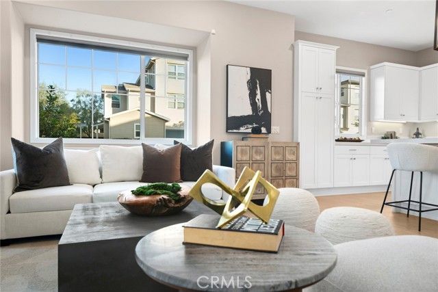 126 Scale, Irvine, CA 92618