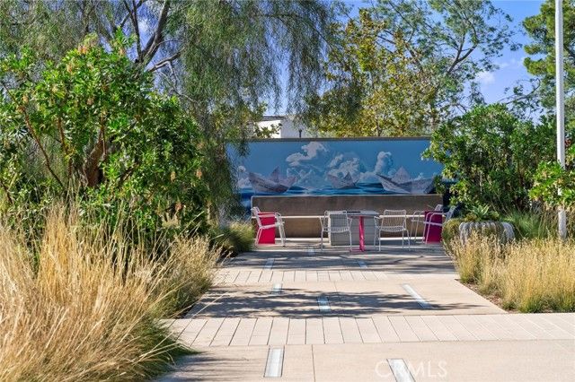 126 Scale, Irvine, CA 92618