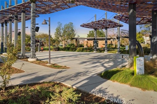 126 Scale, Irvine, CA 92618