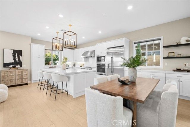 126 Scale, Irvine, CA 92618