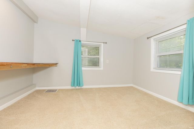 405 E Warrick Street, Owensville, IN 47665
