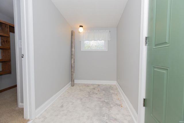 405 E Warrick Street, Owensville, IN 47665