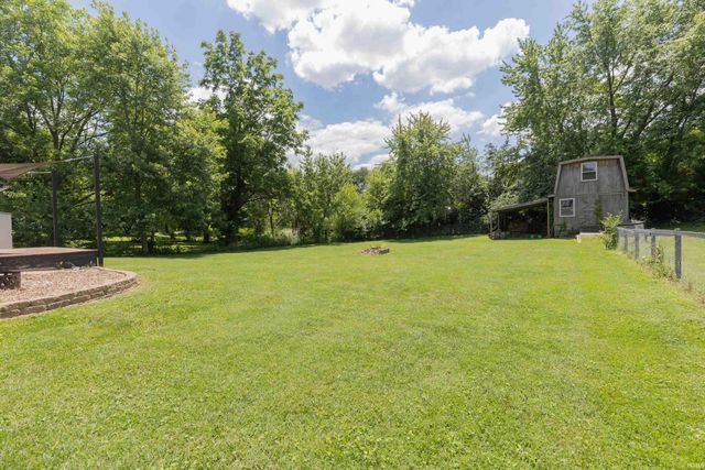 405 E Warrick Street, Owensville, IN 47665