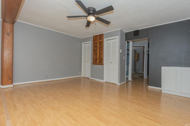 405 E Warrick Street, Owensville, IN 47665