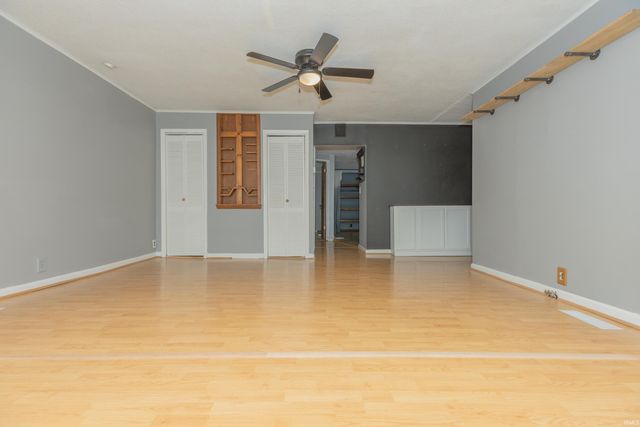 405 E Warrick Street, Owensville, IN 47665