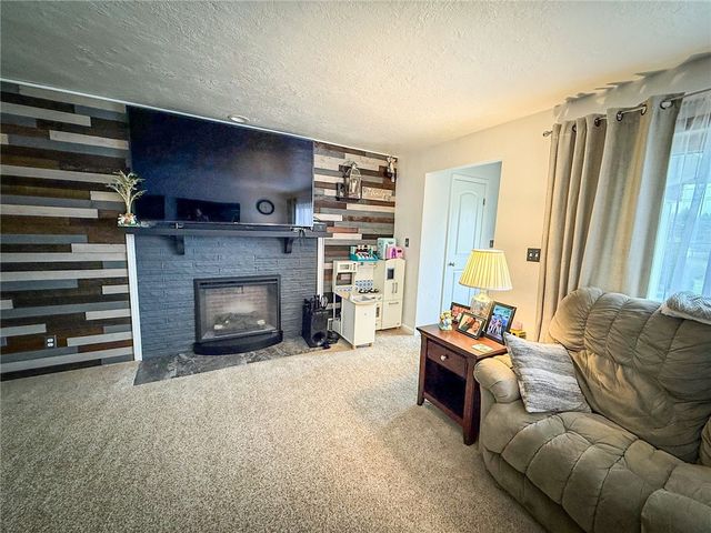 125 Shanahan, Center Twp, PA 16001