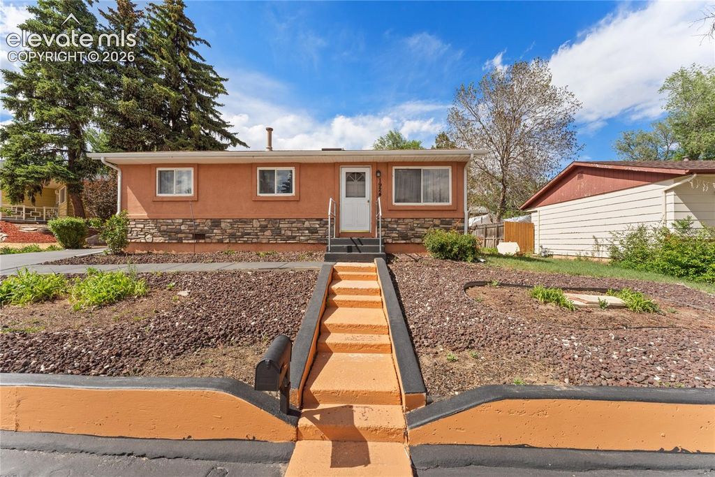 1924 McCooke Drive, Colorado Springs, CO 80910 — exterior