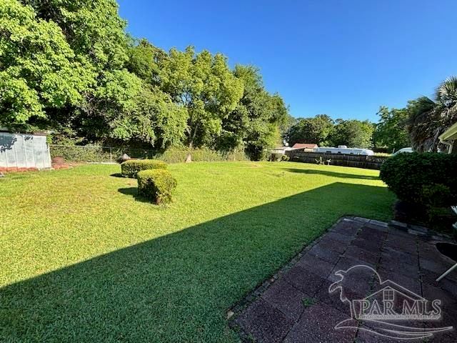 6235 Confederate Dr, Pensacola, FL 32503