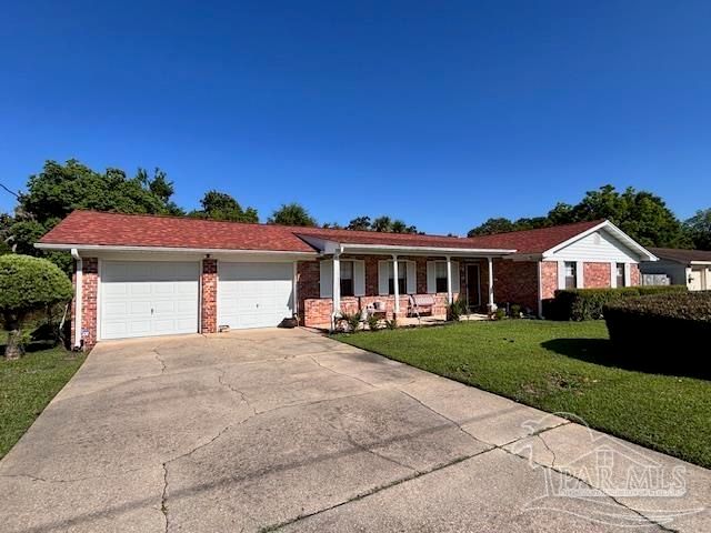 6235 Confederate Dr, Pensacola, FL 32503