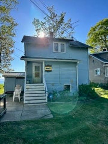 4955 Rosabelle Beach Avenue, Holland, MI 49424
