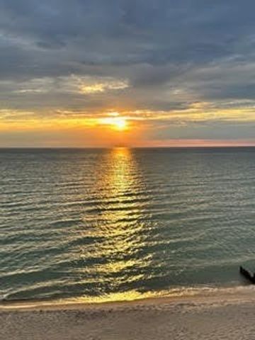 4955 Rosabelle Beach Avenue, Holland, MI 49424