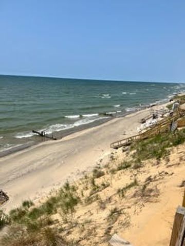 4955 Rosabelle Beach Avenue, Holland, MI 49424