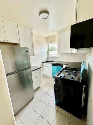 918 Hempstead Turnpike 6, Franklin Square, NY 11010