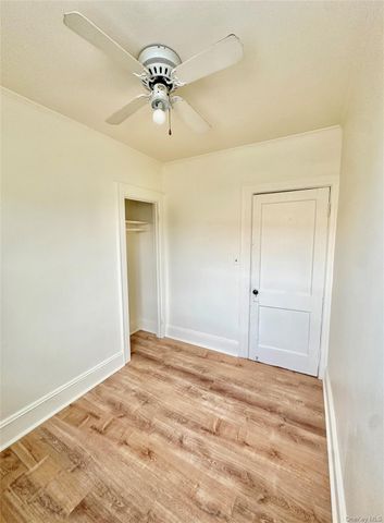 918 Hempstead Turnpike 6, Franklin Square, NY 11010