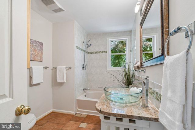 11201 MIDVALE RD, Kensington, MD 20895