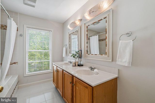 11201 MIDVALE RD, Kensington, MD 20895