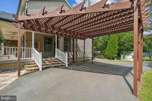 11201 MIDVALE RD, Kensington, MD 20895