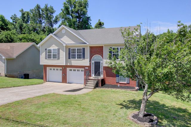 93 West Dr, Clarksville, TN 37040