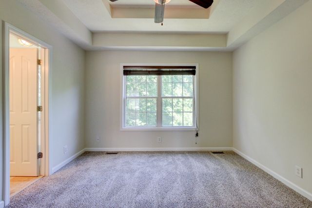 93 West Dr, Clarksville, TN 37040