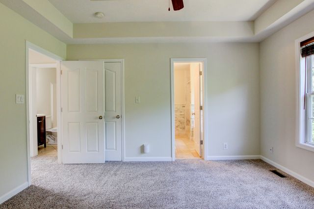 93 West Dr, Clarksville, TN 37040