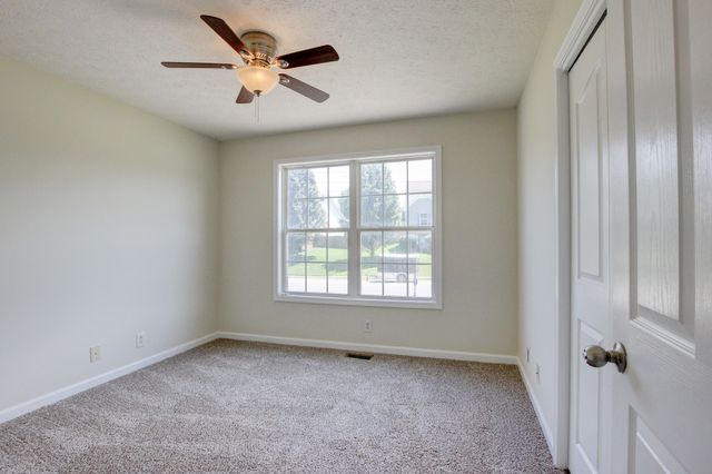 93 West Dr, Clarksville, TN 37040
