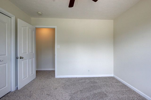 93 West Dr, Clarksville, TN 37040
