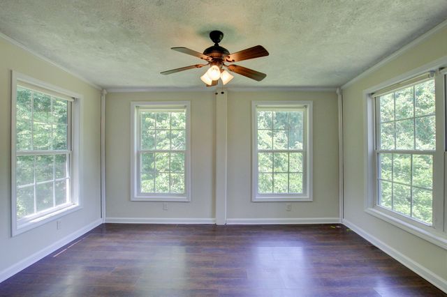 93 West Dr, Clarksville, TN 37040