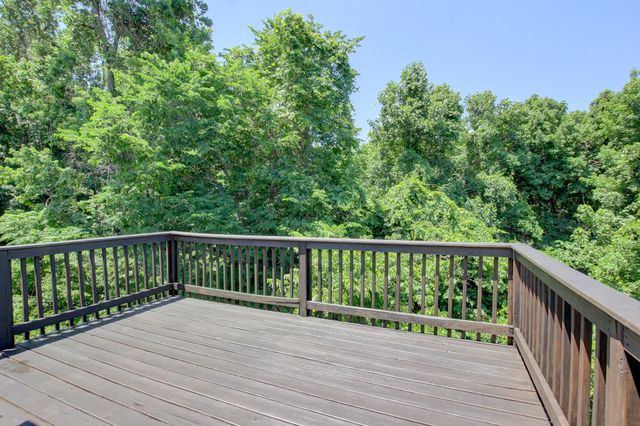 93 West Dr, Clarksville, TN 37040