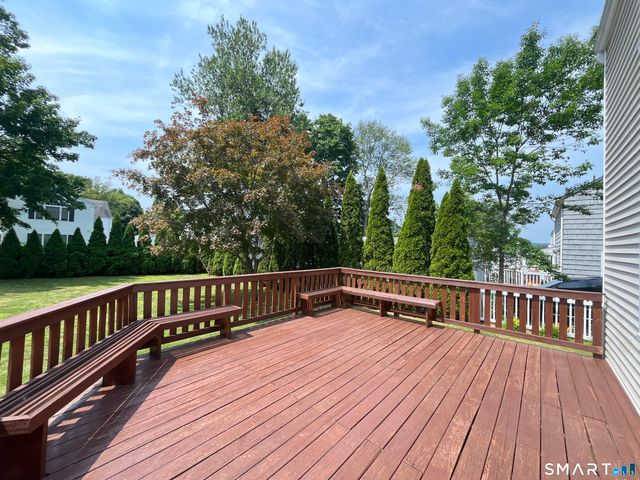 65 Buell Street, North Haven, CT 06473