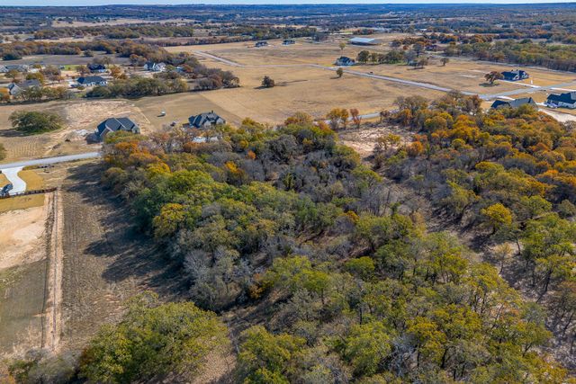 125 Prairie Winds Drive, Poolville, TX 76487