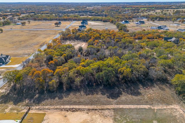 125 Prairie Winds Drive, Poolville, TX 76487