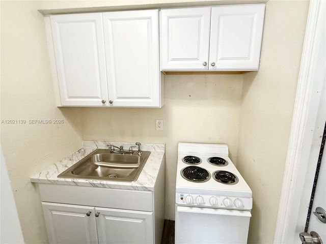 341 NW 35th Ct 1, Pompano Beach, FL 33064