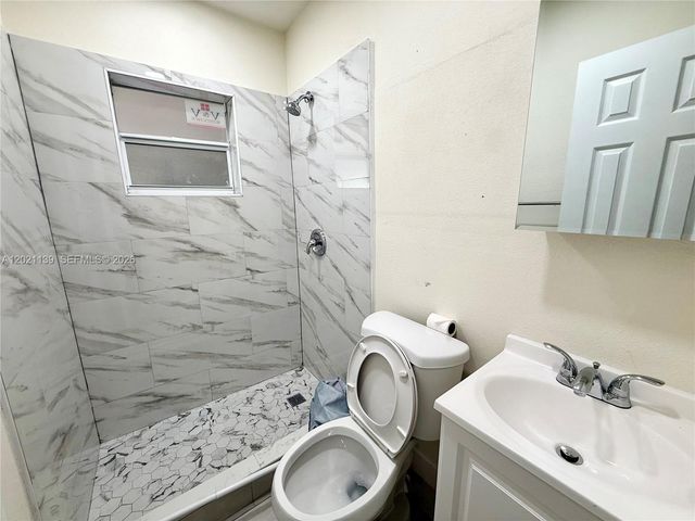 341 NW 35th Ct 1, Pompano Beach, FL 33064