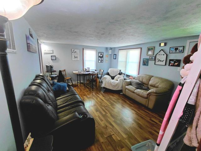 415 S Van Buren Street, Batavia, IL 60510