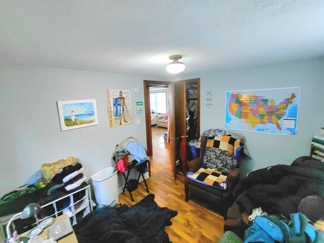 415 S Van Buren Street, Batavia, IL 60510