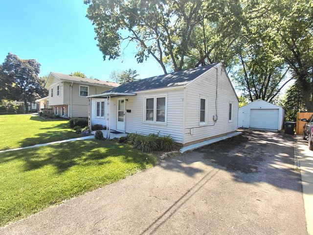 415 S Van Buren Street, Batavia, IL 60510