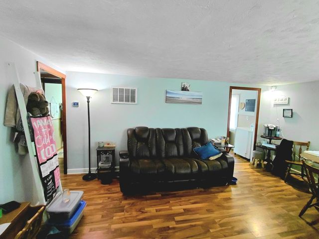 415 S Van Buren Street, Batavia, IL 60510