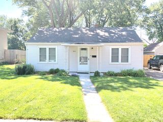 415 S Van Buren Street, Batavia, IL 60510
