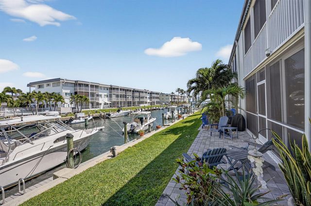 121 Wettaw Lane 112, North Palm Beach, FL 33408