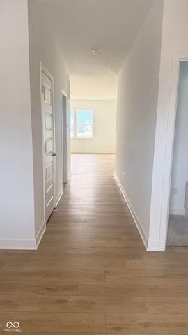 11813 marling Way, Indianapolis, IN 46235