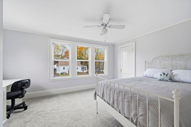 34 Lafayette St, Marblehead, MA 01945