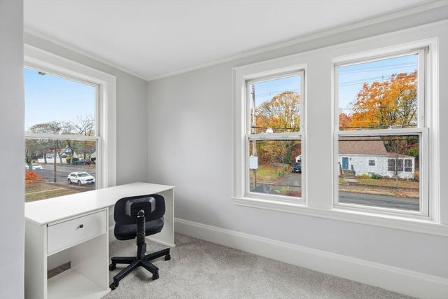 34 Lafayette St, Marblehead, MA 01945