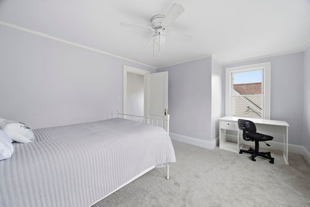 34 Lafayette St, Marblehead, MA 01945