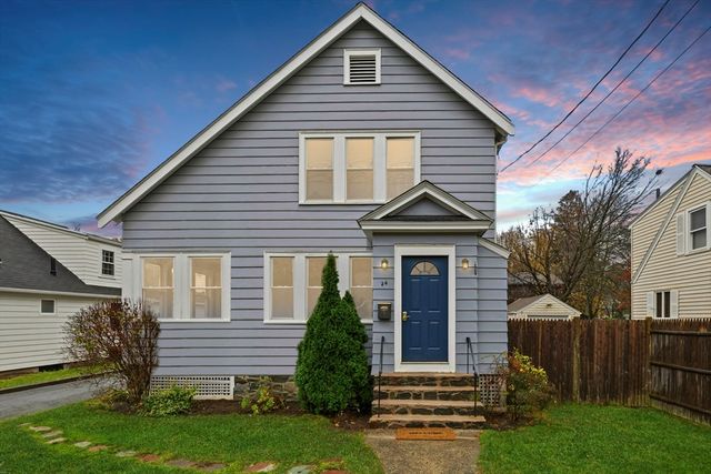 34 Lafayette St, Marblehead, MA 01945