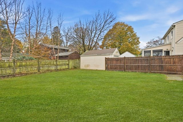 34 Lafayette St, Marblehead, MA 01945