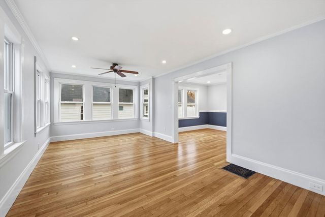 34 Lafayette St, Marblehead, MA 01945