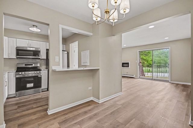 17975 Amherst Court 203, Country Club Hills, IL 60478